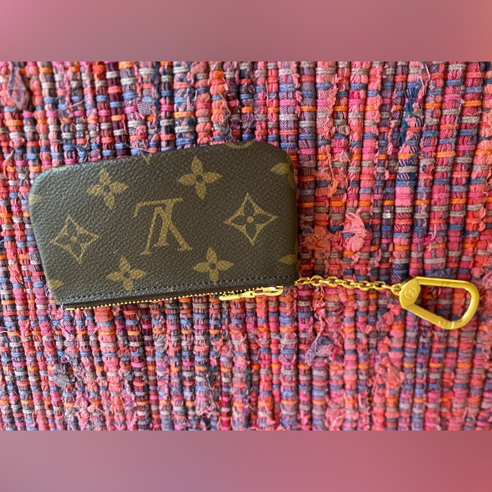 Never Used Louis Vuitton Key Pouch